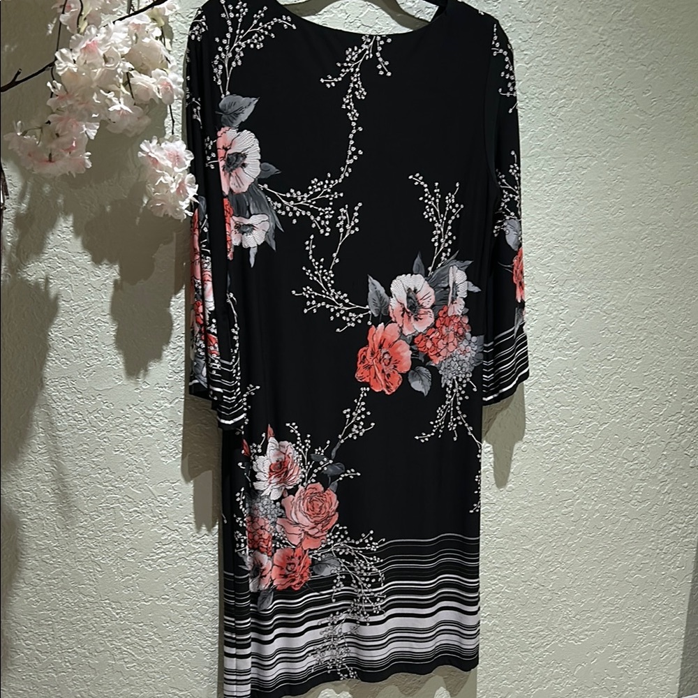 Black and Orange Sheath Dress with 3/4 Sleeves - Picture 4 of 6